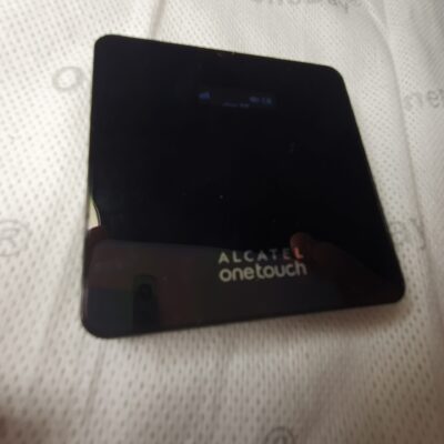 Mobiilse interneti taskuruuter Alcatel Y600