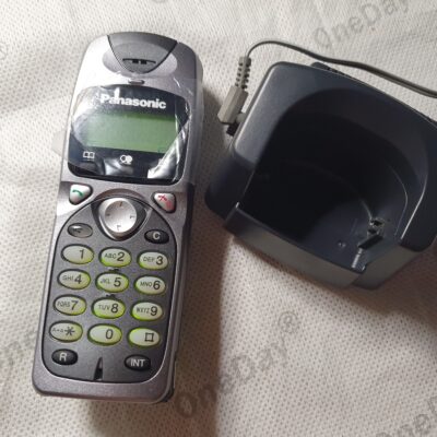 Juhtmevaba lauatelefonide komplekt (2tk) Panasonic KX-A115